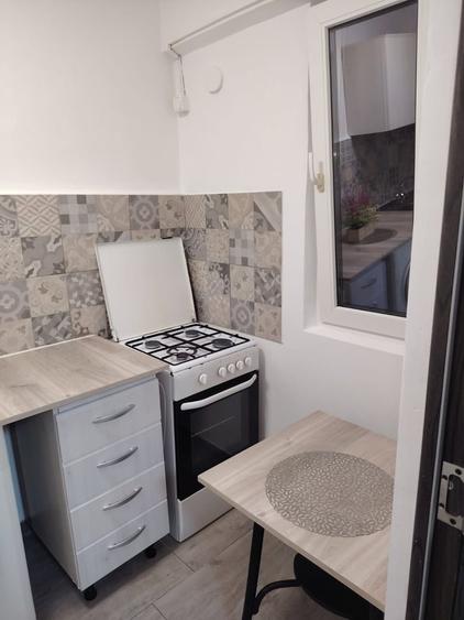 Garsoniera Piata Sudului, 5-10 min metrou - 2