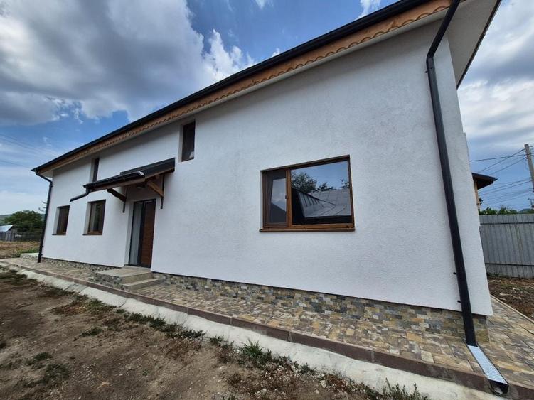 Vila/casa noua: P+M, Banesti-Prahova - 150 mp utili + teren 875 mp! - 36