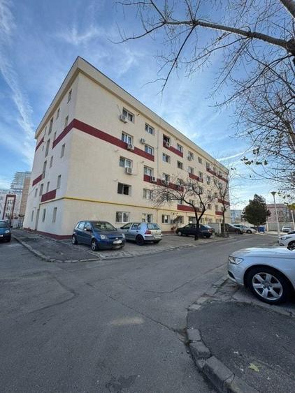 Inchiriez garsoniera in zona aparatori patriei - 2