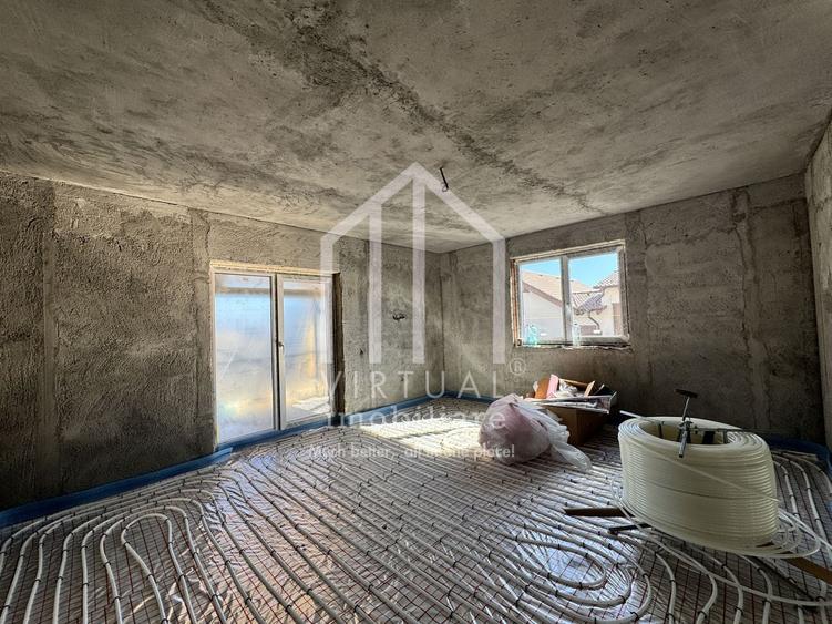 Casa de tip duplex - 110 mp utili, curte de 175 mp - Calea Cisnadiei - 10