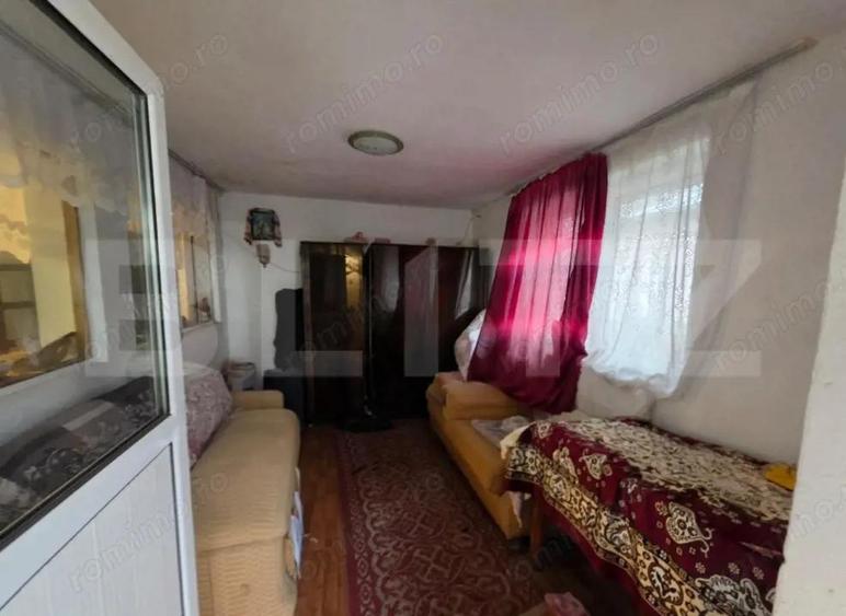 Casa cu teren generos ?i balta de pescuit Gae?ti - 2