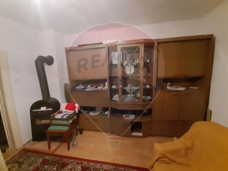 Casa / Vila cu 2 camere de vanzare - 8