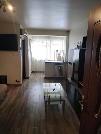 Dristor, garsoniera, 1 minut metrou, 300 euro, PET FRIENDLY, mobilata, utilata - 9