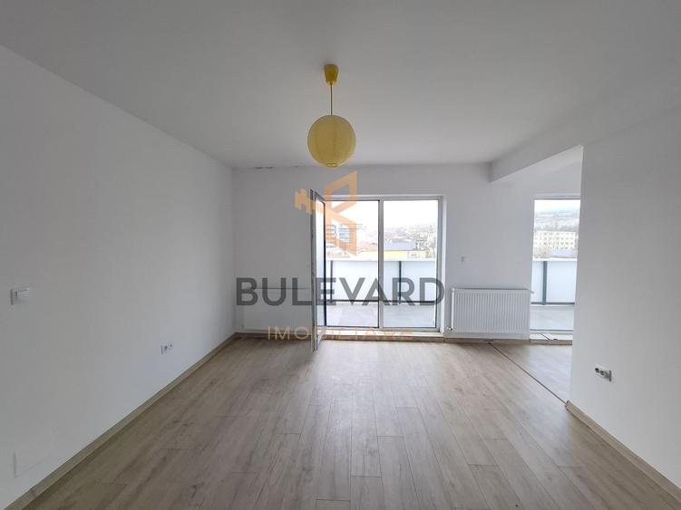 Spatiu de birou 62.5 mp + terasa 32 mp, parcare - 9