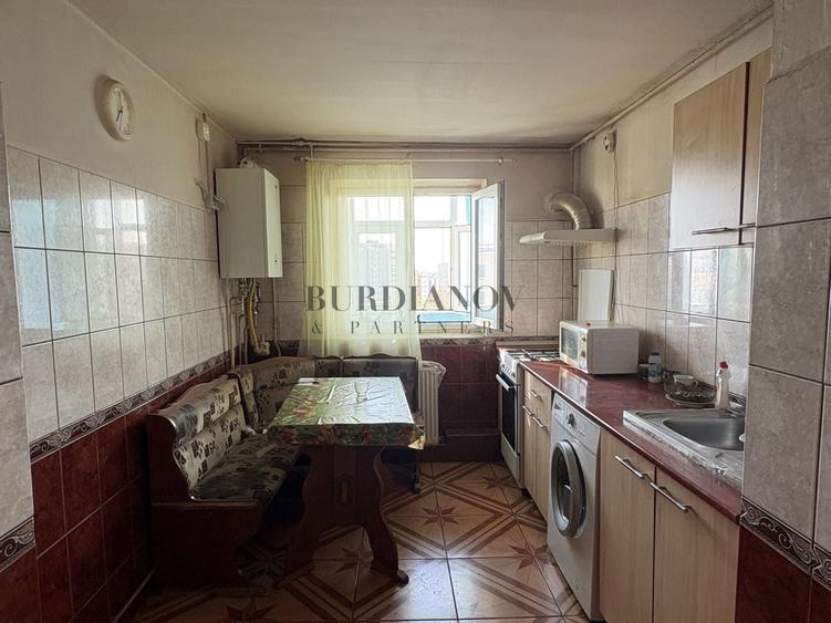 Apartament cu 3 camere - Centrală proprie - Metrou Apărătorii Patriei - 1