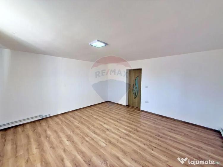 Casa / Vila cu 7 camere de vanzare - 10