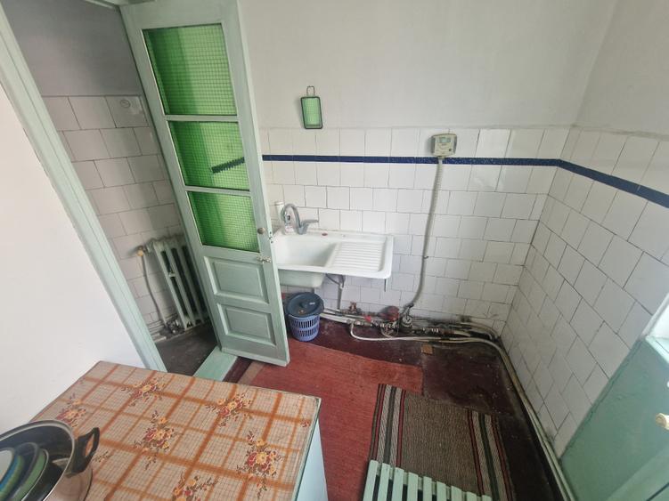 Trocadero - Casa 6 camere constructie caramida, deschidere la doua strazi - 23