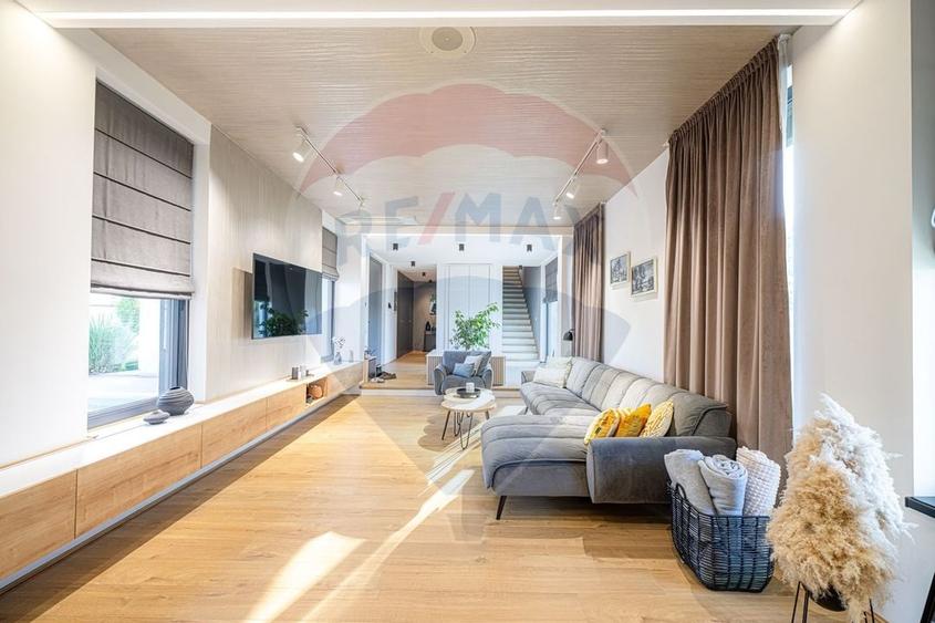 Vila P+M  si teren 1700 mp de vanzare in Lumina  jud. Constanta - 2