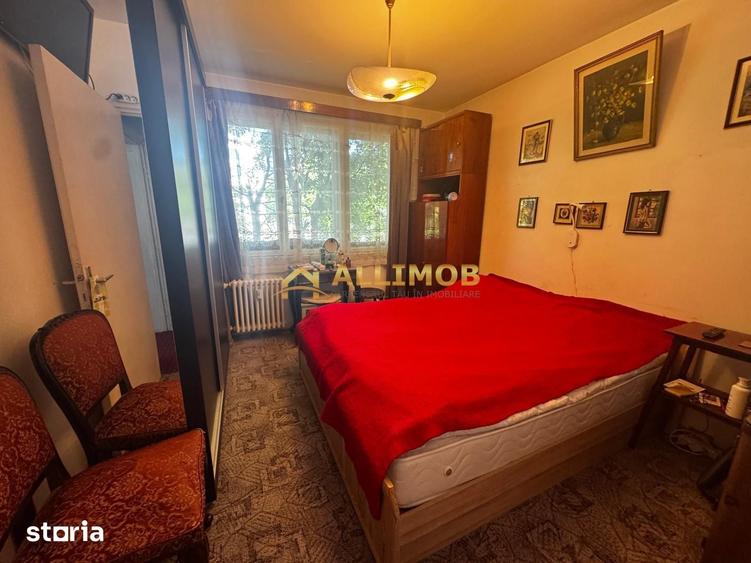 Apartament cu 2 camere semidecomandat în Democrației