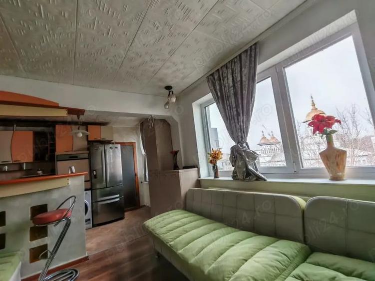 Apartament cu 3 camere decomandat în Tomis Mall