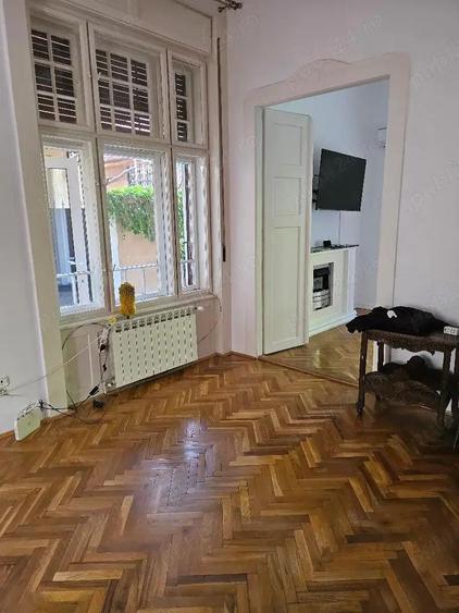 Dau in chirie casa P , Zona Armatei Romane ,lux , SC 200 mp, teren 500 , intrare auto - 2