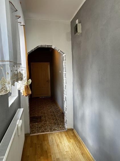 Casa 8 Camere Cu Teren 1500mp In Cermei - 11