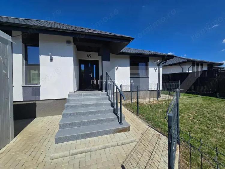 Casa in Tome?ti langa Primarie Casa in Tome?ti langa Primarie