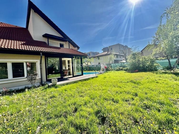 Vila de lux Pipera locuinta de vis teren generos rond OMV Vila de lux Pipera locuinta de vis teren generos rond OMV