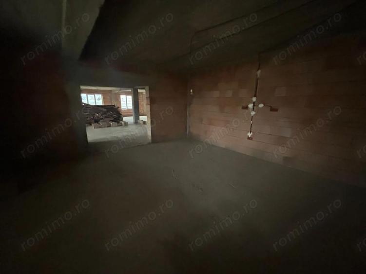 Casa la rosu, 600mp utili, 1150mp teren, Comuna Mihalt - 9