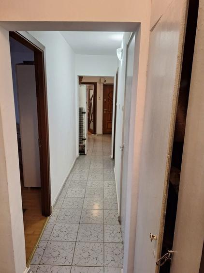 Vand ap cu 3 camere zona Rahova - 4