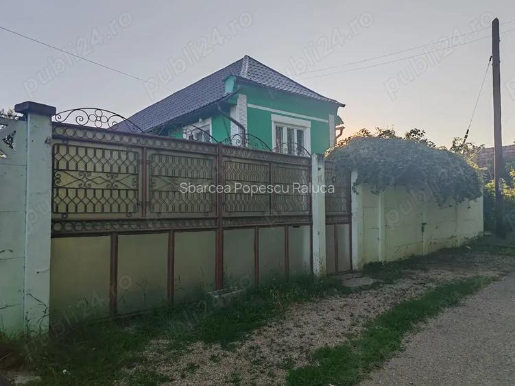 Casa de vanzare langa padure-liniste, aer curat ?i peisaje de vis