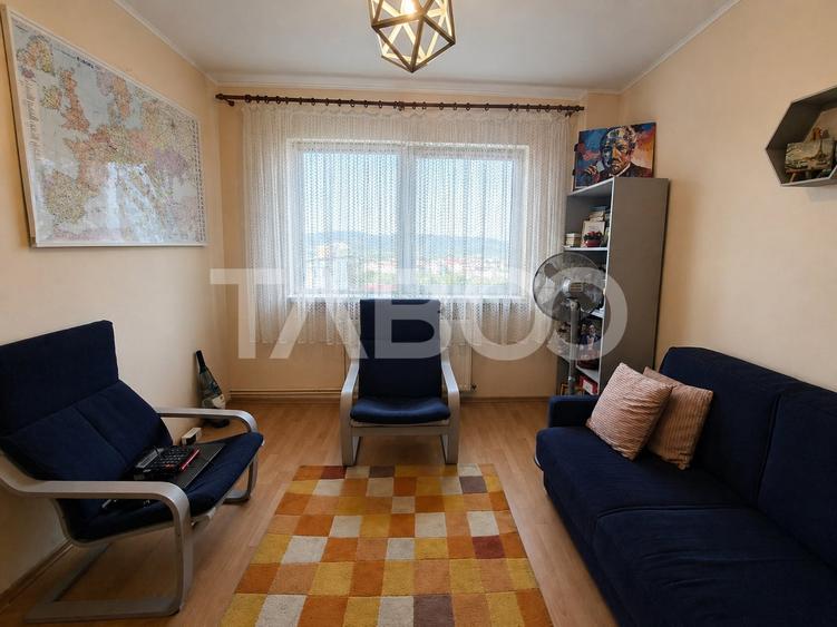 Apartament decomandat de vanzare 3 camere pivnita Vasile Aaron - 9