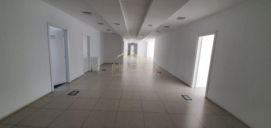 Cladire de birouri de inchiriat***Militari - 3