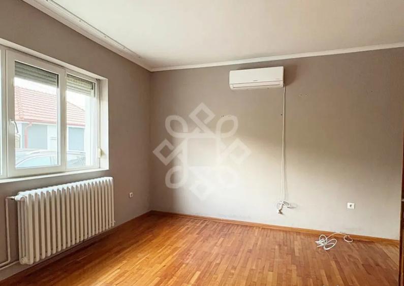 Casa si spatiu de productie in Iosia, teren 839 mp - 7