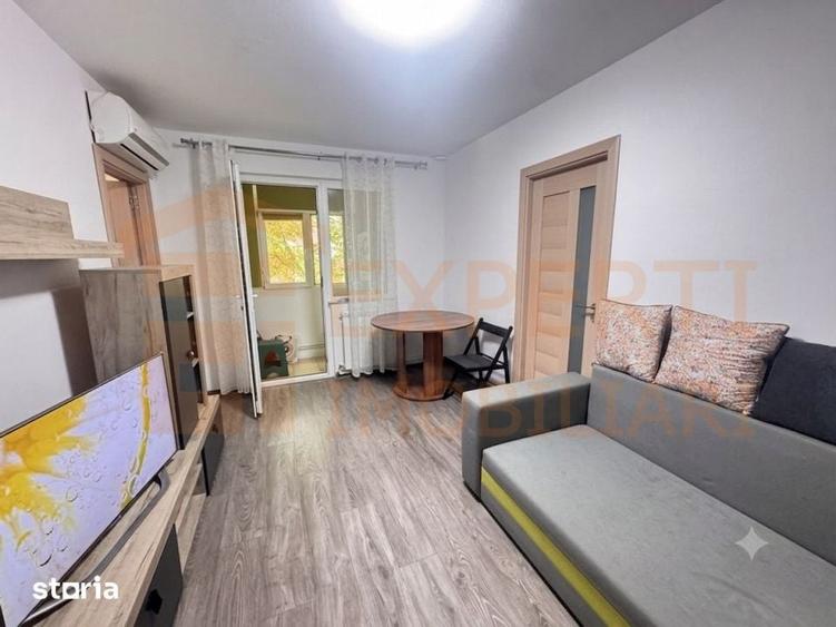 Apartament 2 camere de vanzare in zona Groapa etaj intermediar - 1