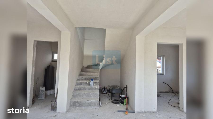 Casa mediteraneana, 139 mpu, 700 mpt, central Dezmir - 1