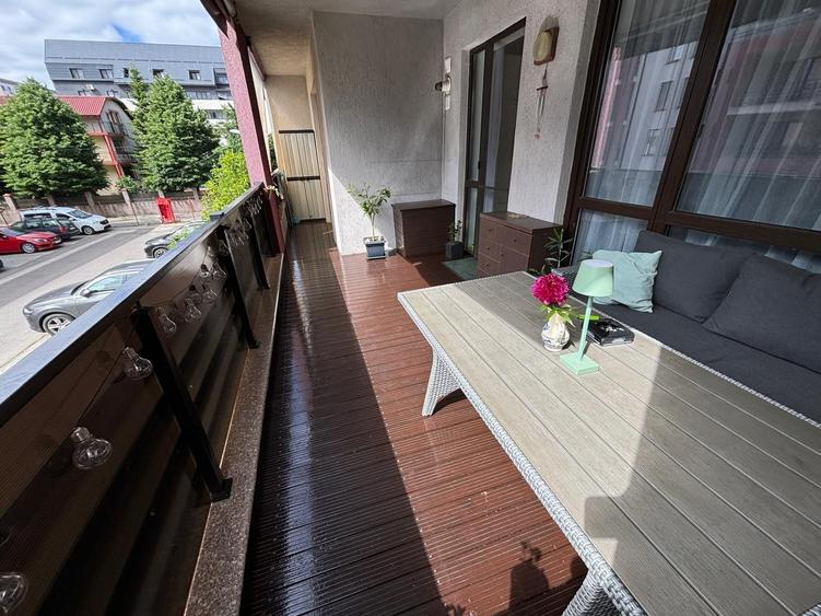 Apartament cu 3 camere semidecomandat în Bragadiru