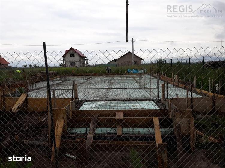Teren de 1000 mp, în Sânpetru