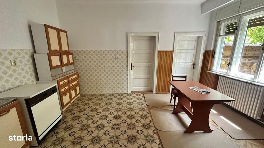 Casă cu 3 camere în Calea Poplăcii