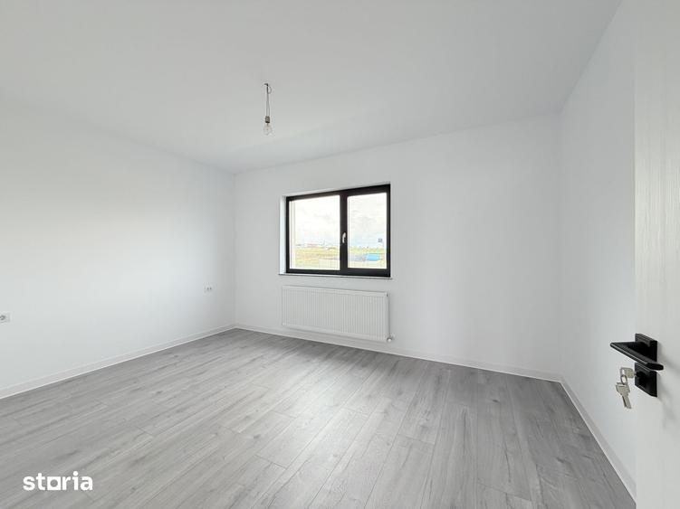 Casă cu 4 camere cu Teren 451 Mp în Miroslava