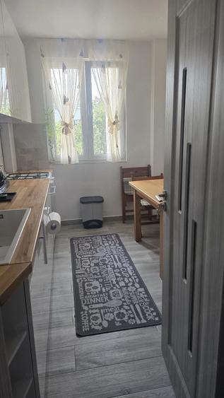 Apartament cu 3 camere semidecomandat în Camil Ressu