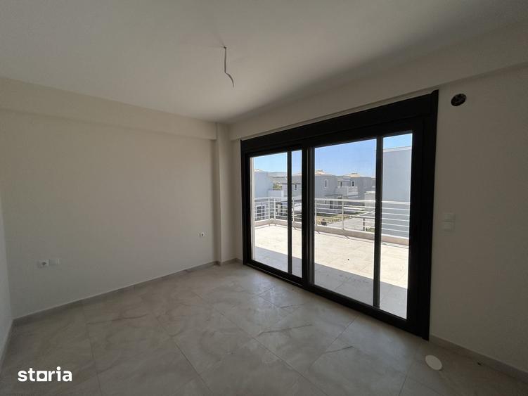 Casă cu 3 camere cu Teren 460 Mp în Central