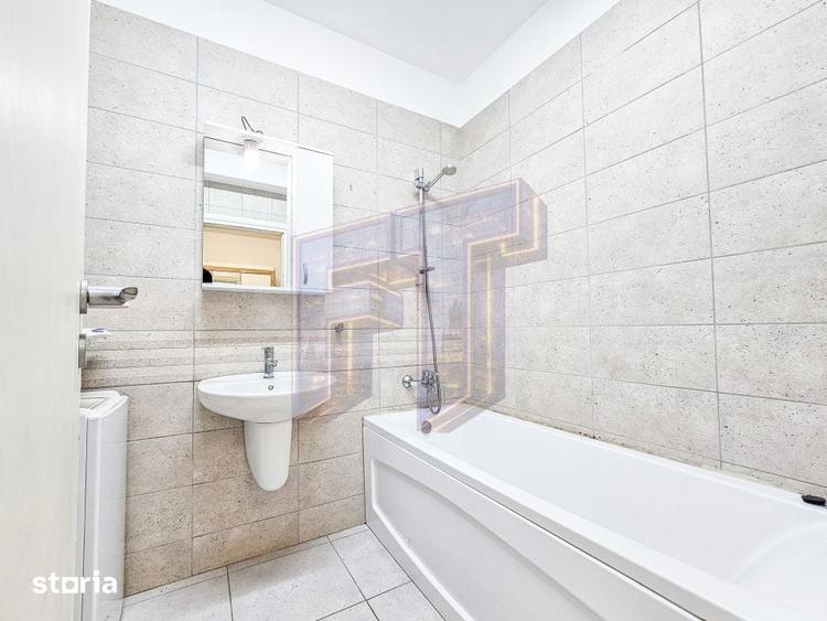 Garsonieră decomandată în Sud