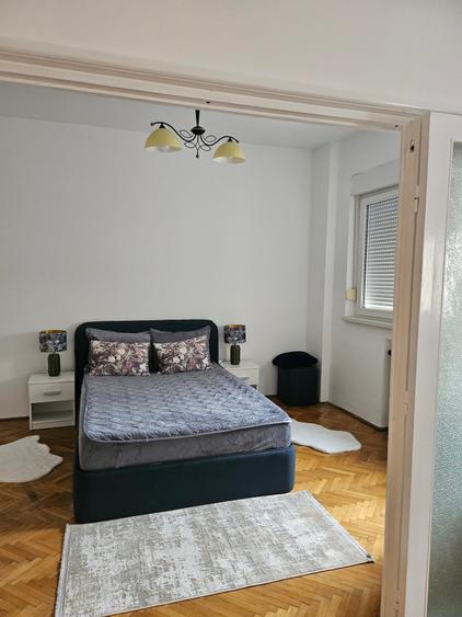 Apartament cu 3 camere decomandat în Eminescu