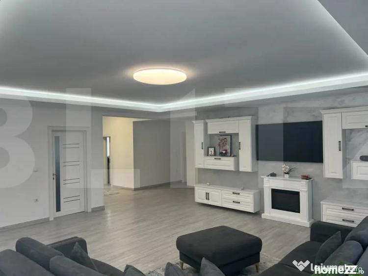 Casă cu 4 camere cu Teren 1500 Mp în Roșiori
