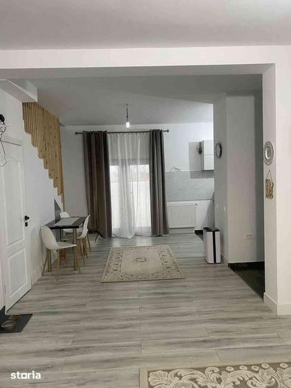 Casă cu 3 camere cu Teren 600 Mp în Central