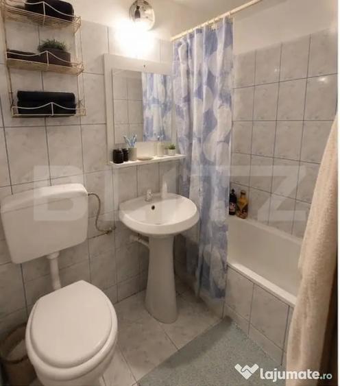 Garsonieră decomandată în Central