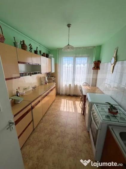 Apartament cu 3 camere decomandat în Take Ionescu
