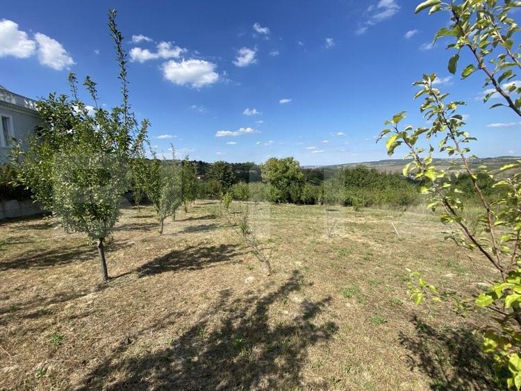 Teren Construcții intravilan de 1500 mp, în Aghireș