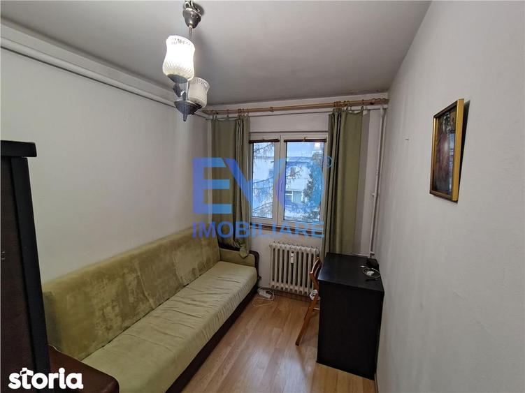 Apartament cu 3 camere semidecomandat în Tătărași