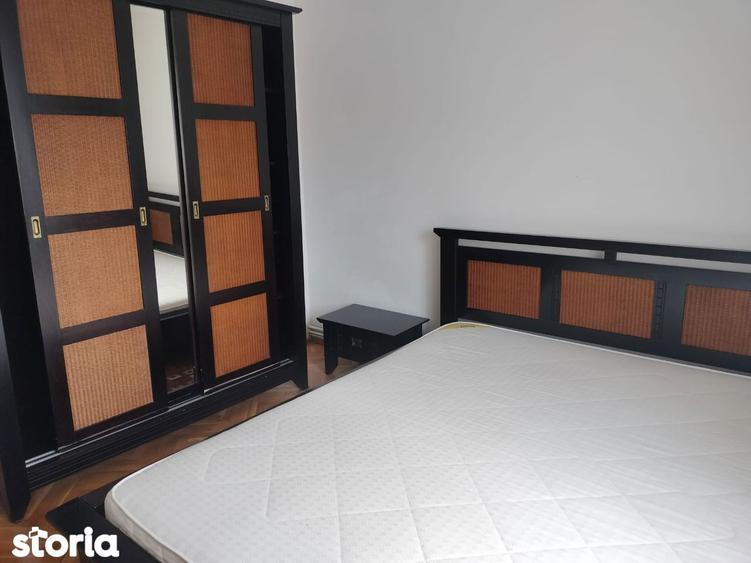 Apartament cu 4 camere în Astra