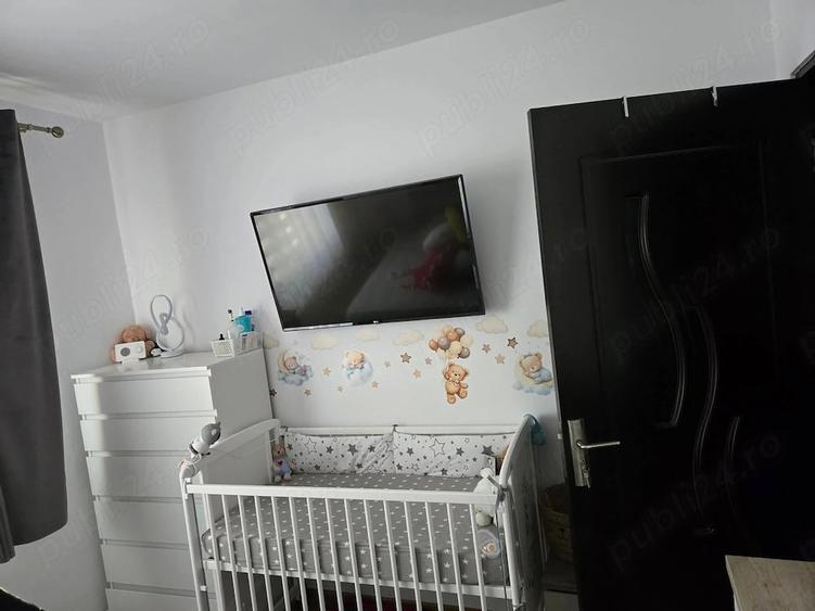 Apartament cu 3 camere semidecomandat în Central