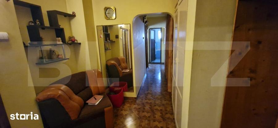 Apartament cu 3 camere decomandat în Central