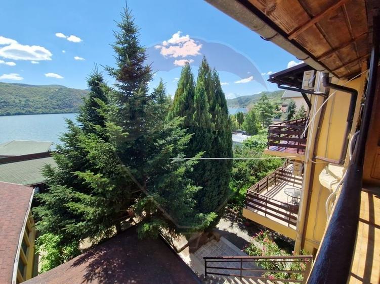 Vanzare  Pensiunea La Ponton / 20 camere / Parcare /  Eselnita - 28