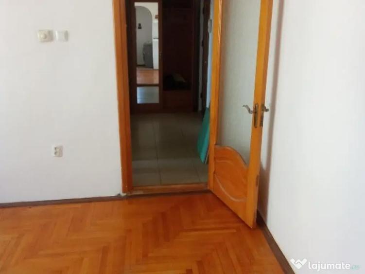 De inchiriat apartament 3 camere NEMOBILAT Obor-Liceul Cerna - 5