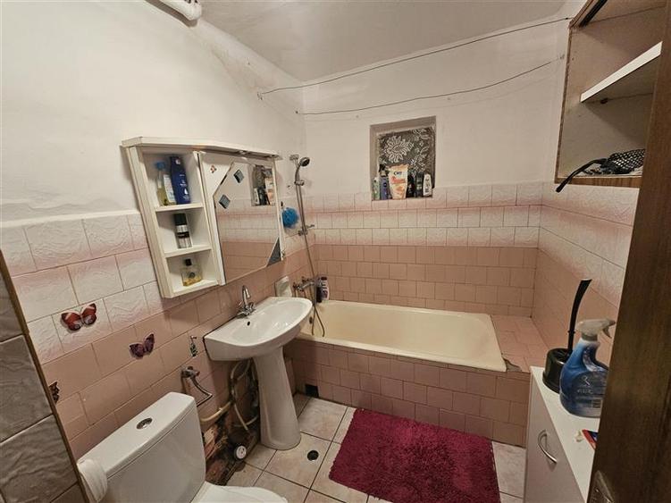 Resita, 3 Cam. Dec., Micro 4 - 29