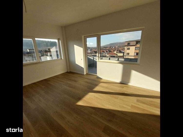 Persoana fizica , vand apartament deosebit. - 4