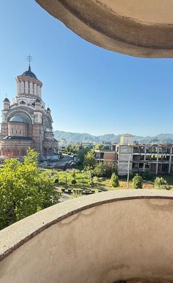 REPUBLICII zona CATEDRALEI 2camere decomandate, etaj4-acoperis! - 9