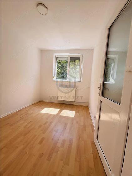 Apartament cu 2 camere, semidecomandat, Rogerius. - 1