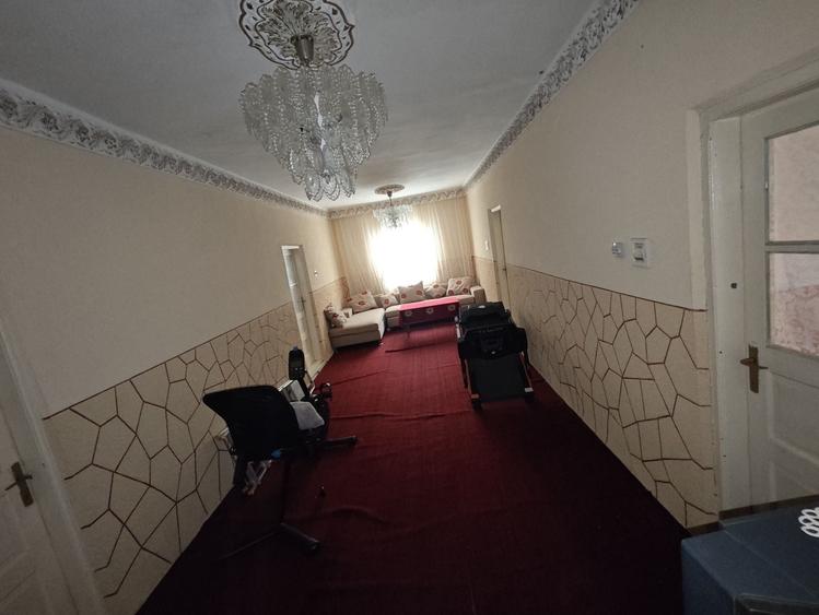 Casă cu 4 camere în Stejaru